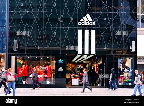 adidas schuhe herren frankfurt|adidas factory frankfurt germany.